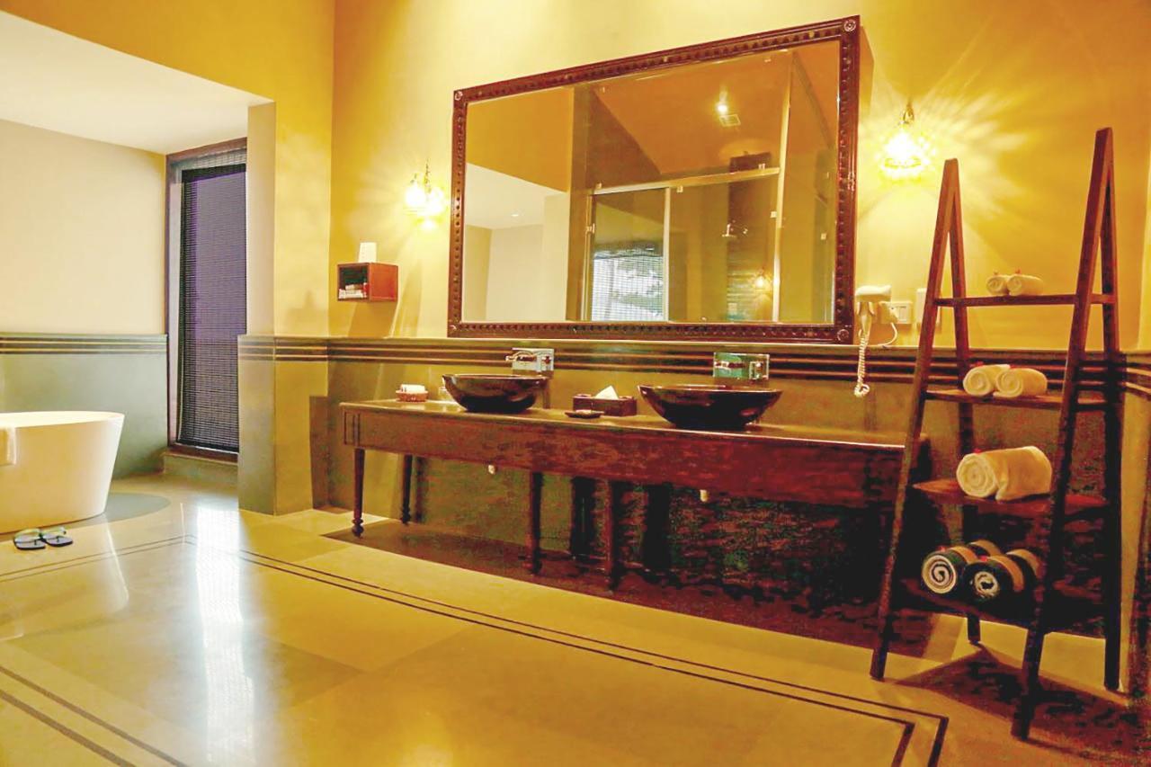Niraamaya Wellness Retreats Backwaters And Beyond Kumarakom Exteriör bild