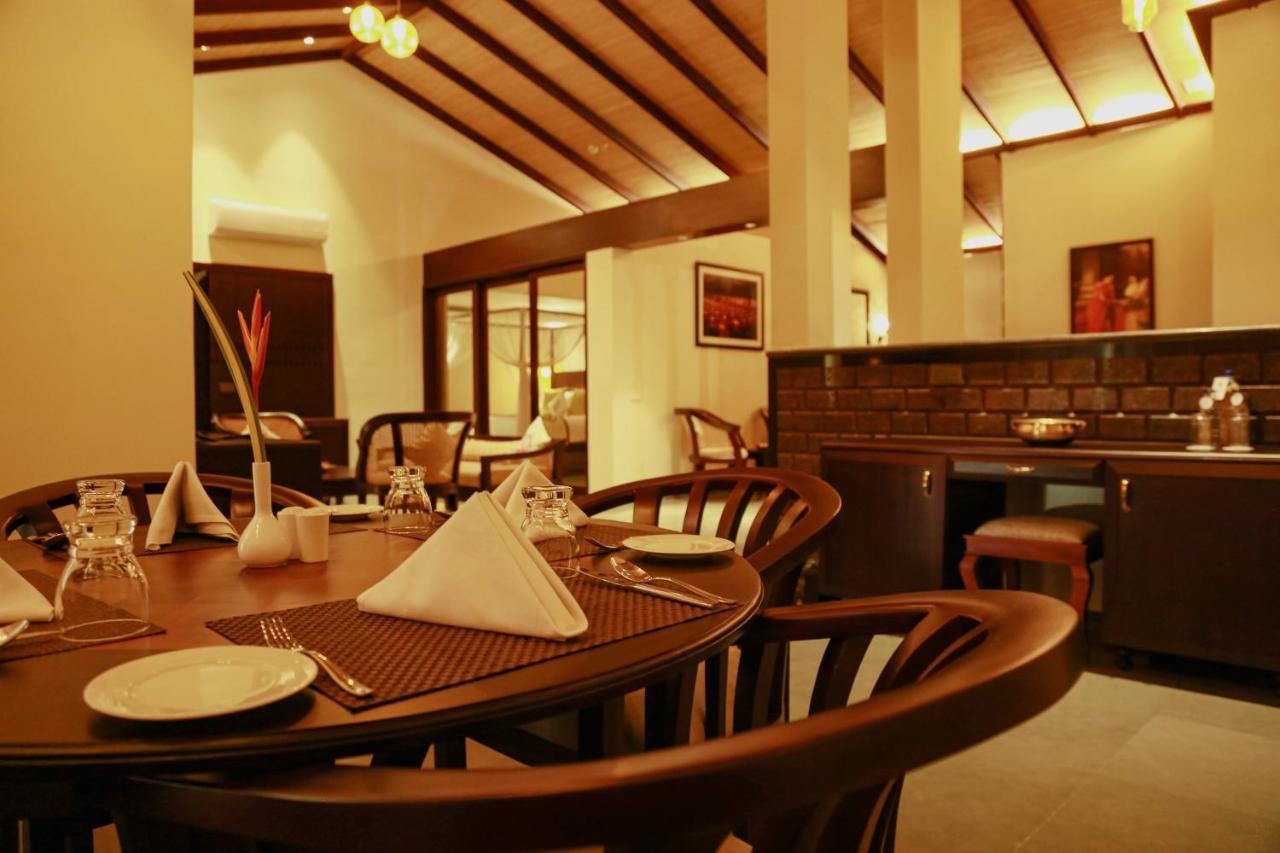 Niraamaya Wellness Retreats Backwaters And Beyond Kumarakom Exteriör bild