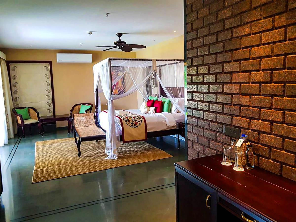 Niraamaya Wellness Retreats Backwaters And Beyond Kumarakom Exteriör bild