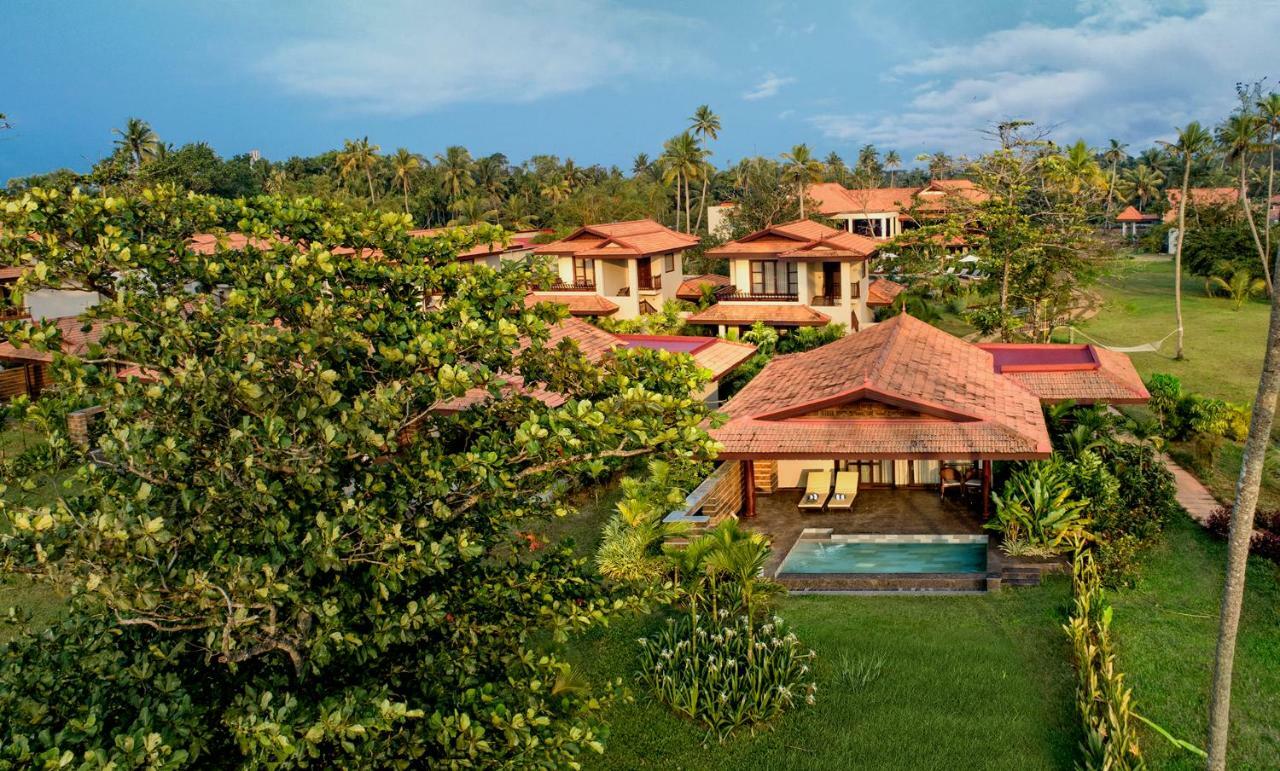 Niraamaya Wellness Retreats Backwaters And Beyond Kumarakom Exteriör bild